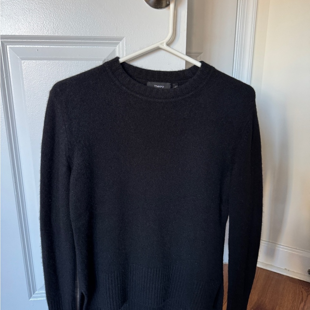 Theory Women’s Black Sweater